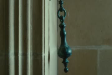 movie_title